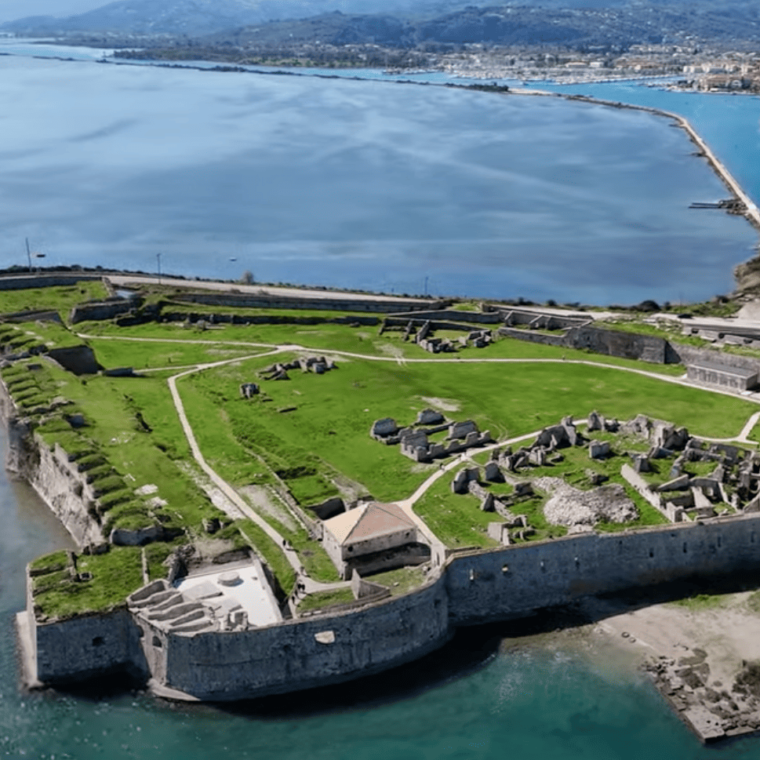 Castle of Agia Mavra, Lefkada: Ancient Lefkada - Perla Yacht Cruises